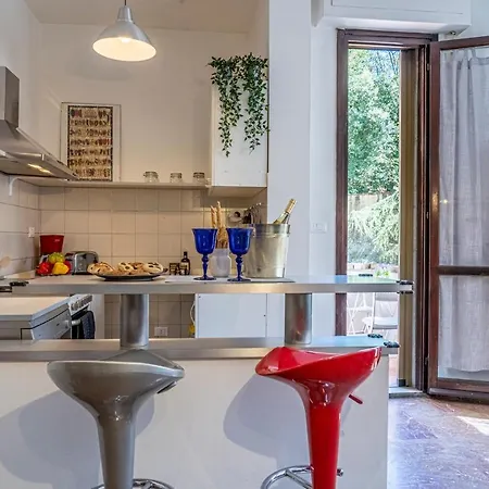 Apartament Cozy Roman With Parking