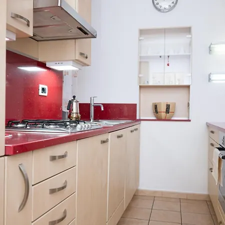 Apartment Giulia House Via Dell Ariento 5 *
