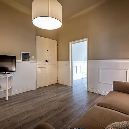 Francesco Baracca Palace Apt *