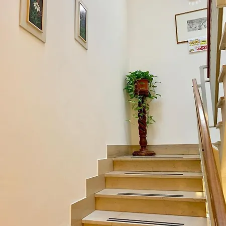 카사 페르 레지나 산토 로사리오