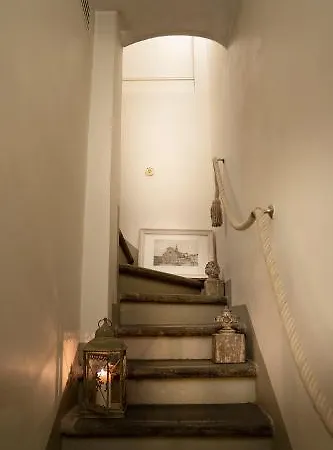 Serristori Palace Aparthotel