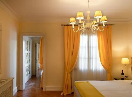 Aparthotel Serristori Palace