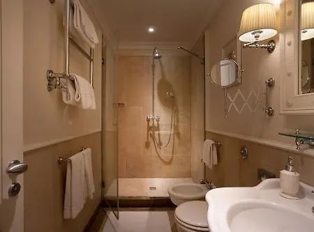 Aparthotel Serristori Palace 2*