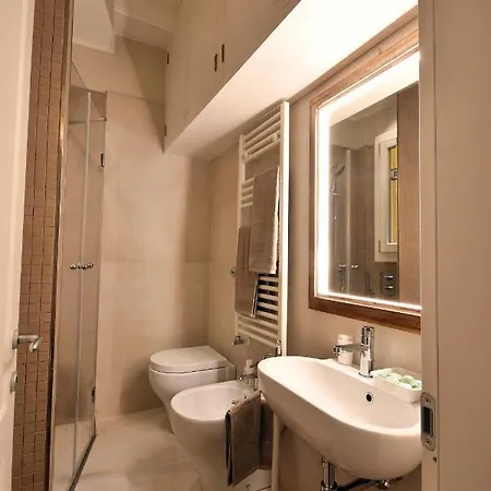 Smooth Mansion In Ponte Vecchio Florence