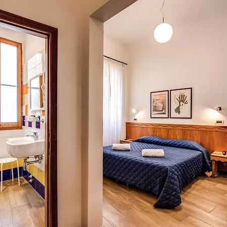 Nuova Italia Hotel Florence
