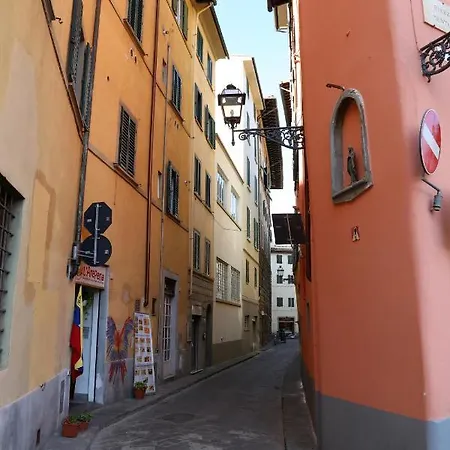Apartment Cozy Near Ponte Vecchio *