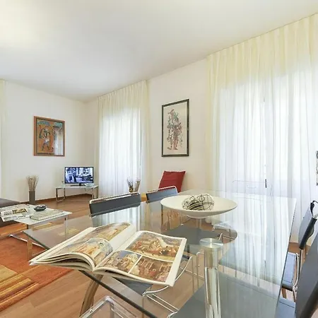 Apartment Palazzo Anselmi By Halldis *