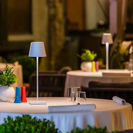 Brunelleschi Hotell 4*