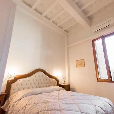 住宿加早餐酒店 Borgo Pinti Le Stanze Dei Nobili 佛罗伦萨