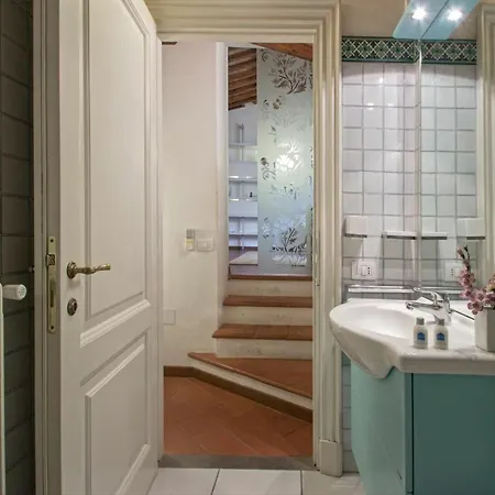 Palazzo Terme By Halldis Apartment