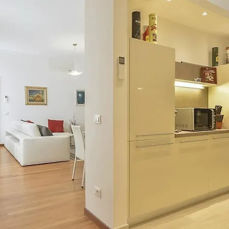 Palazzo Anselmi By Halldis Apartment Florence