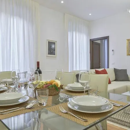 Apartment Palazzo Anselmi By Halldis *