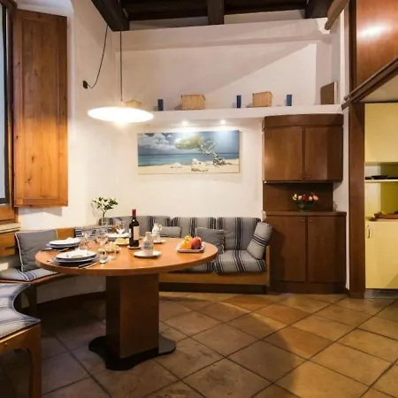 Apartment Georgofili By Halldis Florence