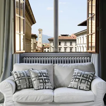 Strozzi Square Amazing House * פירנצה