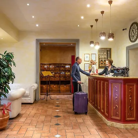 Alba Palace Florencia