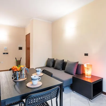 Apartment Comfortable Flat With Terraces