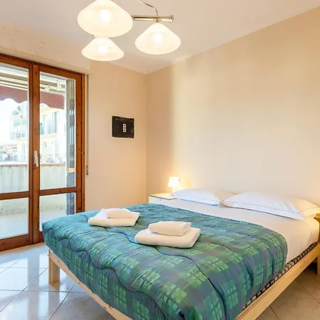 Comfortable Flat With Terraces Apartment *