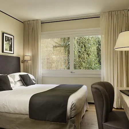 Hotell Ponte Vecchio & 4*