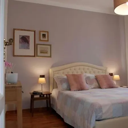La Musa Di Via Dante Apartmán