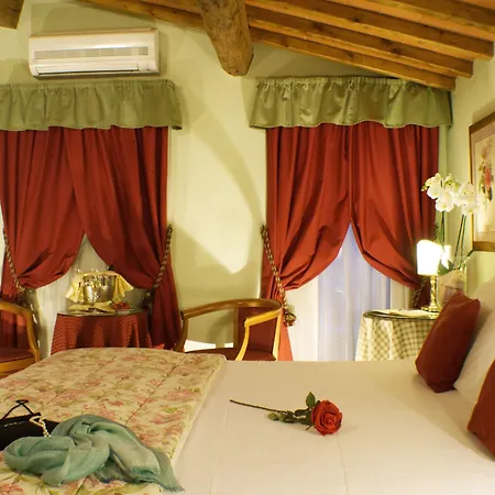 Hotel Joivy Together Secret Nest 3*