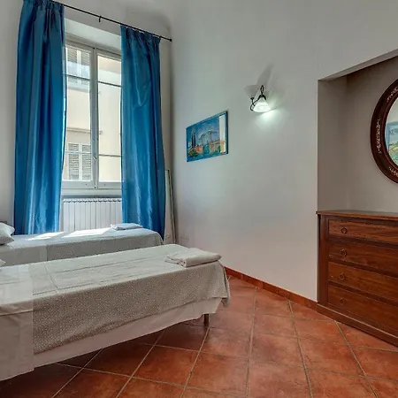 Ricasoli 17 G * Firenze