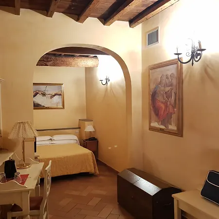 Porta Faenza Hotell