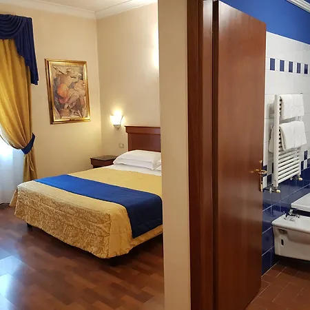 Porta Faenza Hotell