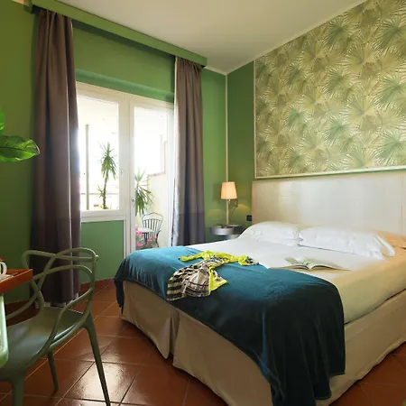 De La Pace, Sure Collection By Best Western