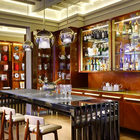 Grand Minerva Hotel 4*