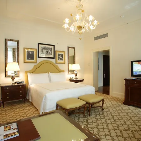 Otel Four Seasons 5*