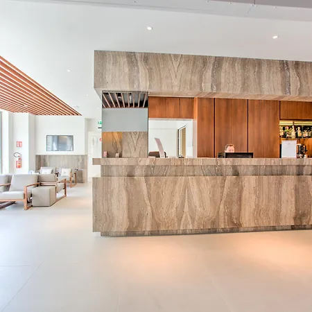 Mh & Hotel 4*