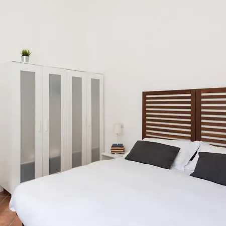 Apartment Casa A Sant'ambrogio - Santa Croce, Mercato & Bar - Homeunity