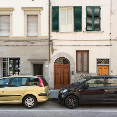 Casa A Sant'ambrogio - Santa Croce, Mercato & Bar - Homeunity Apartment