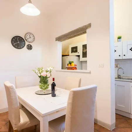 Casa A Sant'ambrogio - Santa Croce, Mercato & Bar - Homeunity *