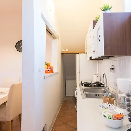 Apartment Casa A Sant'ambrogio - Santa Croce, Mercato & Bar - Homeunity *