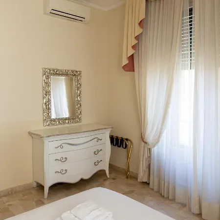 Classic 1br Outside Ztl & 10 Min From Center Appartement *