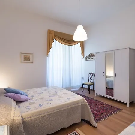 Leopolda Dream Apartamento *