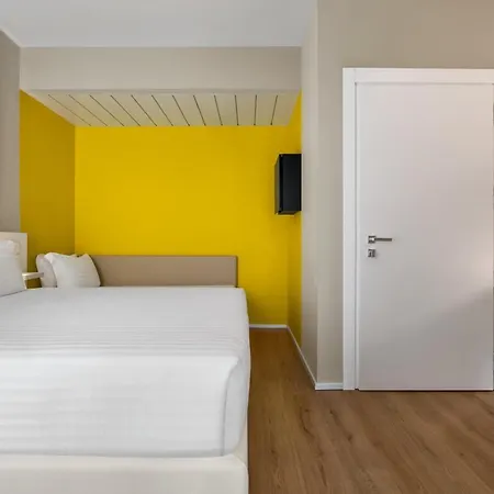 Hotel Wyndham Garden 4*