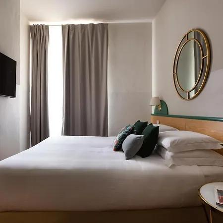 Guest house Aramis Deluxe 2*
