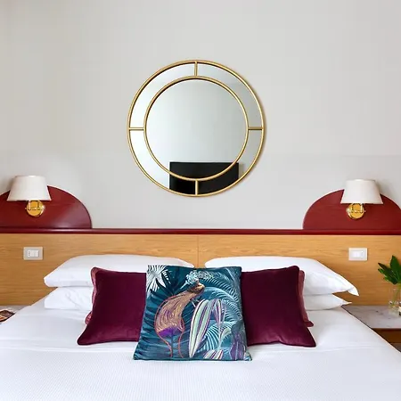 Aramis Deluxe Guest house