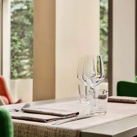 Wyndham Garden 4*