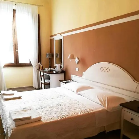 Bed & Breakfast Domo Florenzia 3*