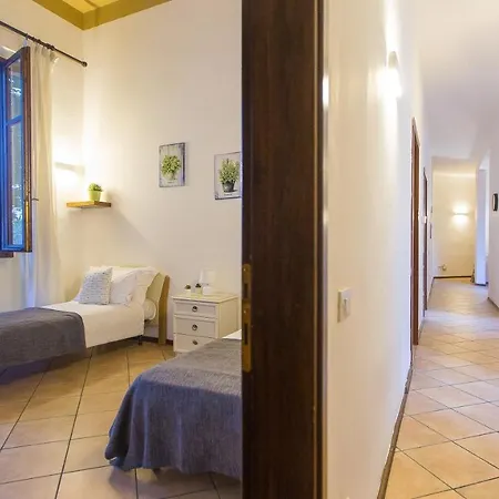 Apartment In Rome - Santa Maria Novella Palace Florence