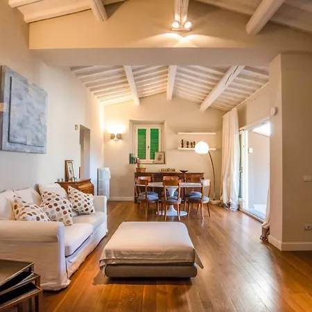 Giambologna Attic By Prestige Apartment Florence