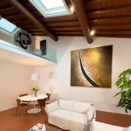 San Niccolo Walls Garden Apartment *