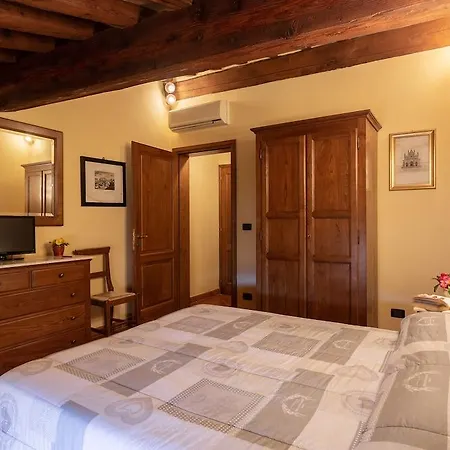 Palazzo Graziani Bed & Breakfast 2*