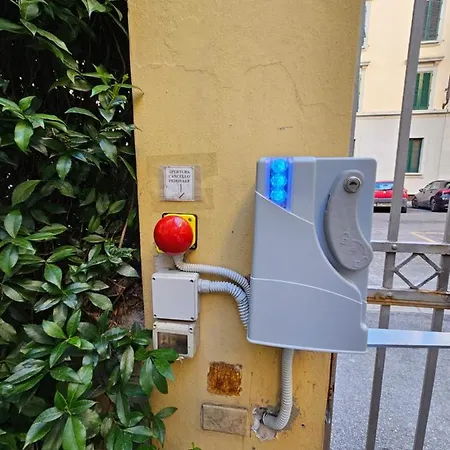 Del Roster Guest house Florence