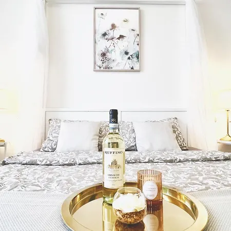 Wonderful Premium In Location At The Dome In Florence, 2 Bedrooms Apartment Florence