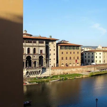 Bed & Breakfast Lunart Firenze