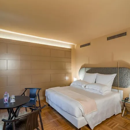 Hotel Number Nine 5*